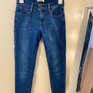 Levi’s 710 Super Skinny Jeans - Size 24